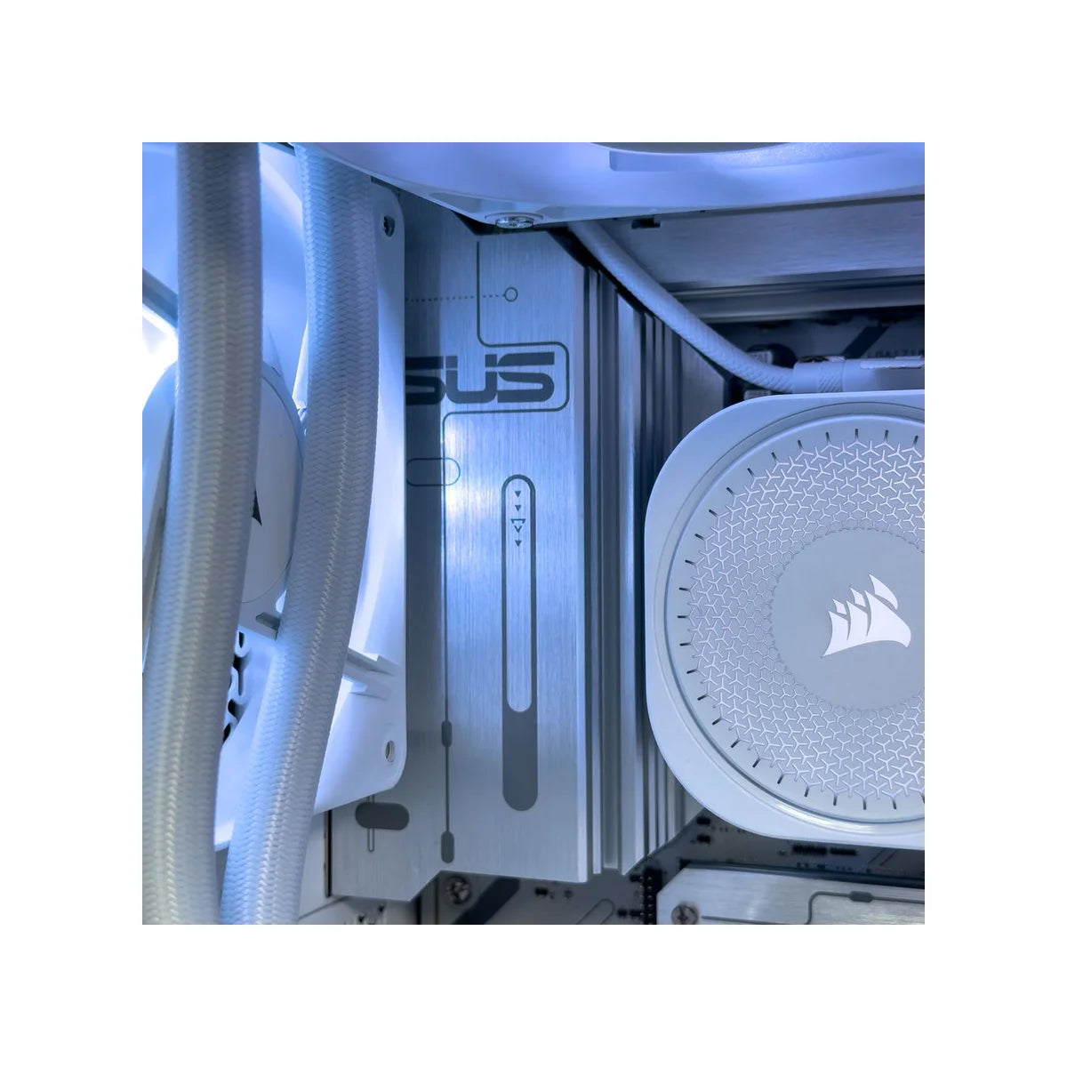 Eve Gaming PC (Ryzen 7 9800X3D, 32GB DDR5, RTX 5080) - Eve_Gaming_PC