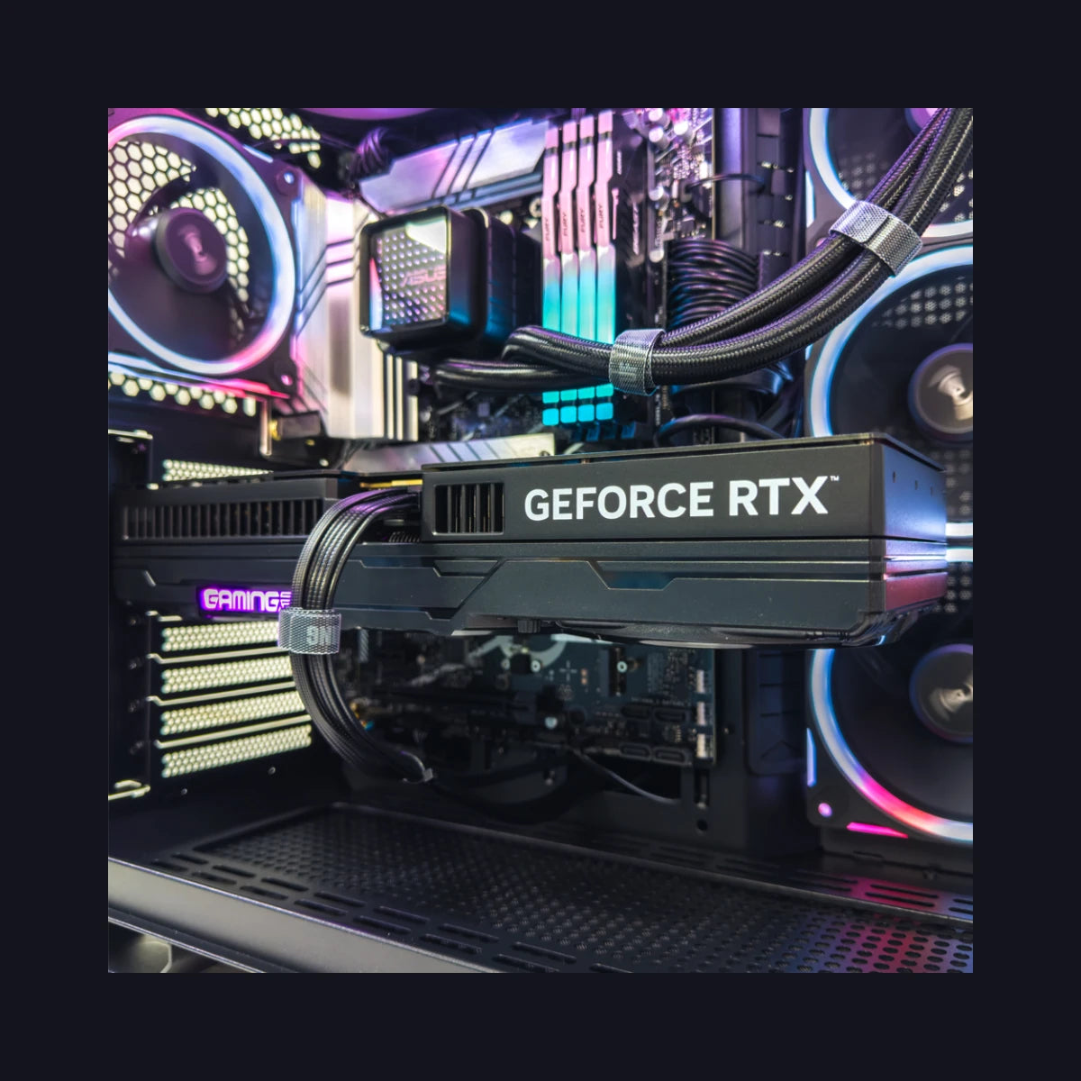 Gaming PC Expert (Core i7-14700K, 32 GB DDR5 RAM, RTX 5080 16GB GPU)