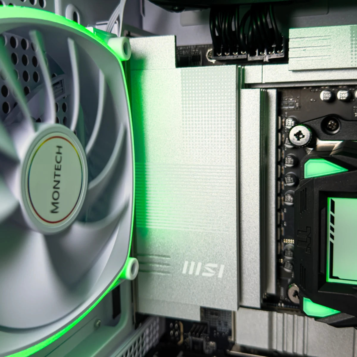 Gaming PC Cyber-Serum (Ryzen 9 9950X3D, 64 GB DDR5 RAM, RTX 5090 32GB GPU)