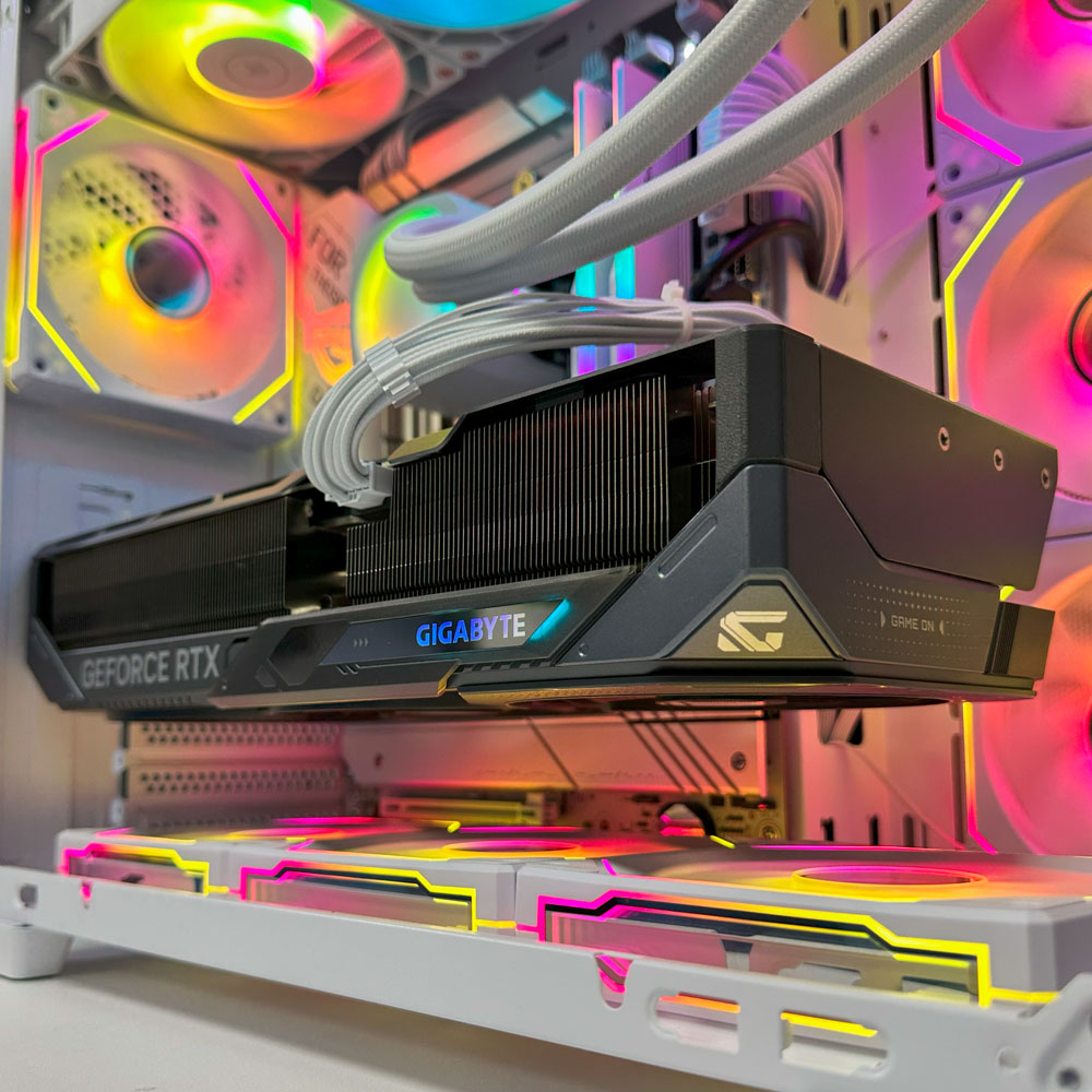 Ripjaws Gaming PC (AMD Ryzen 7 9800X3D CPU, RTX 5090 OC 32GB GPU, 64GB RAM)